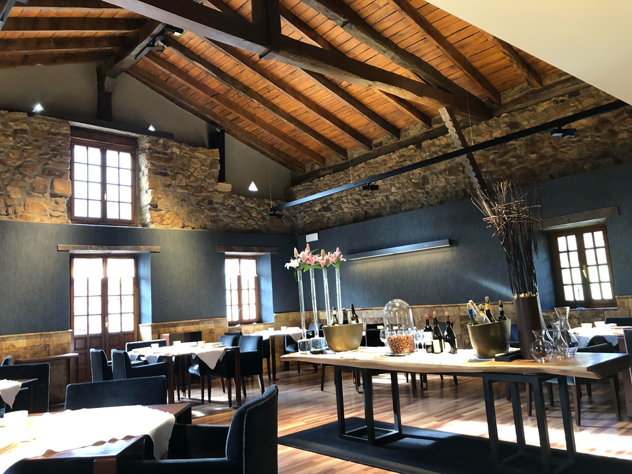 Etxebarri's Unforgettable Dishes: Michelin Stars & Flame-Grilled Artistry